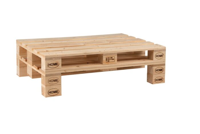 Palettenlounge Tisch aus neuen Paletten