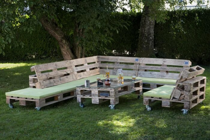 Palettenlounge PALazzo im Vintage Look