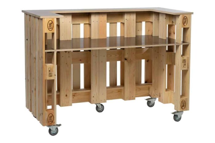 Palettenmöbel Palibar mobil aus neuen Paletten