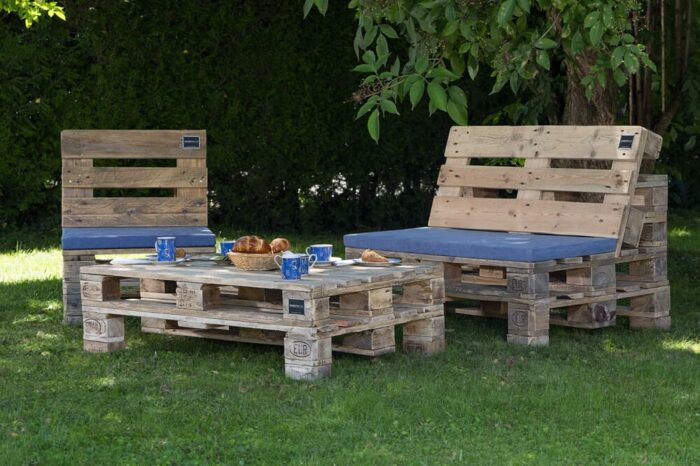Palettenlounge PALma im Vintage Look